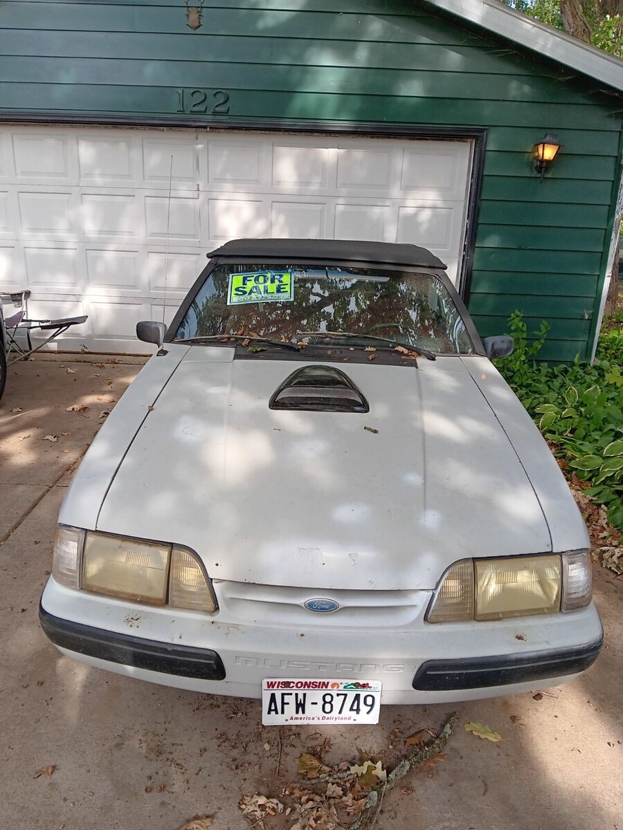 1988 Ford Mustang LX Convertible