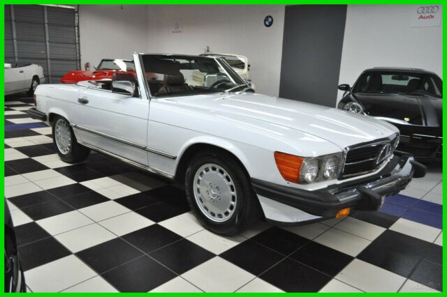 1986 Mercedes-Benz SL-Class 560SL - ONLY 61K  MILES -OUTSTANDING - BRAND NEW TOP