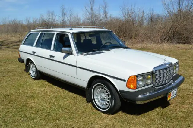 1982 Mercedes-Benz 300-Series 300TD - wagon