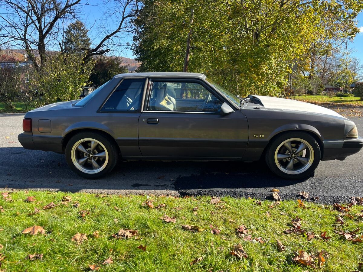 1991 Ford Mustang