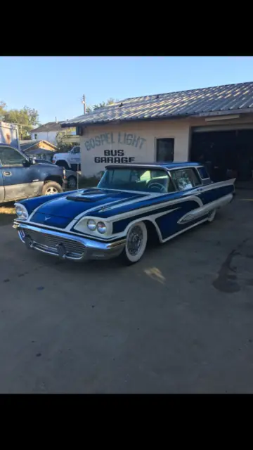 1959 Ford Thunderbird