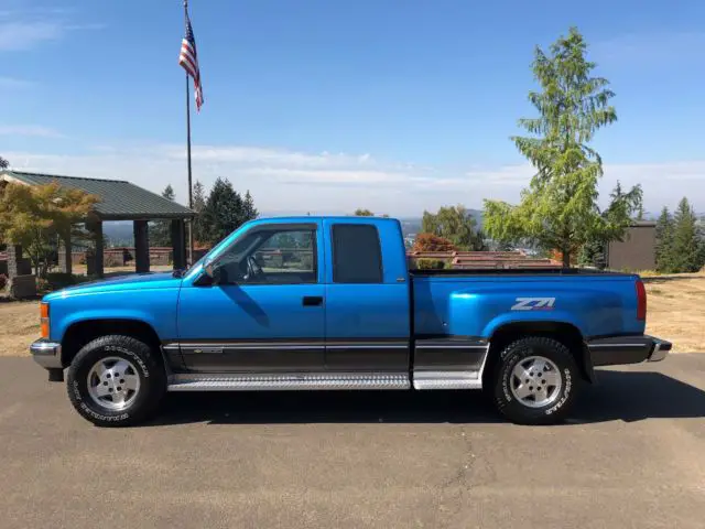 1992 Chevrolet Silverado 1500 4X4 ext cab step side z71 pkg only 52474 MILES