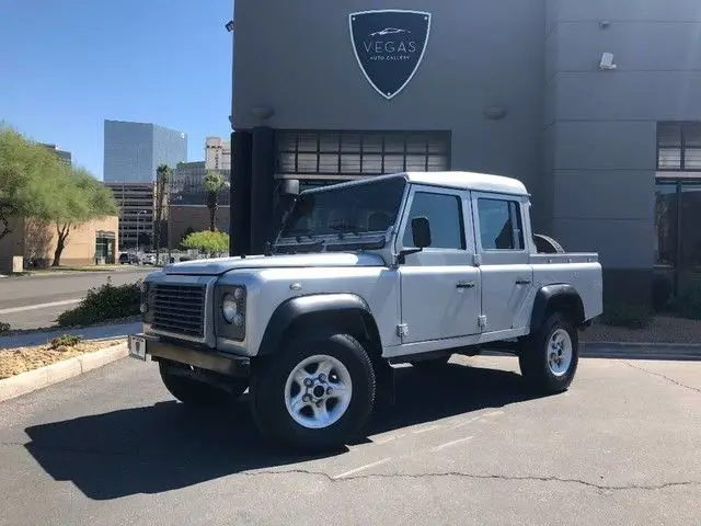 1990 Land Rover Defender