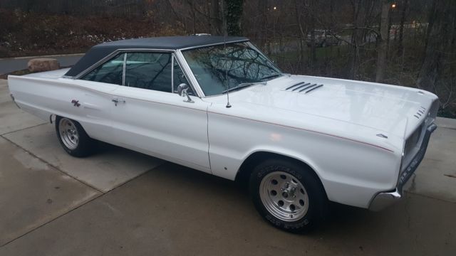 1967 Dodge Coronet 2-Door