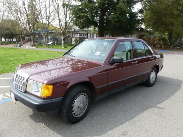 1985 Mercedes-Benz 190-Series sedan