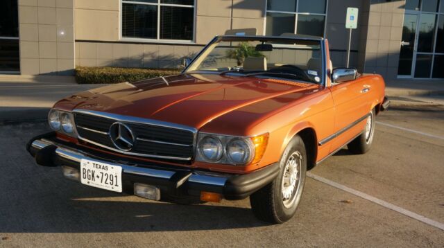 1980 Mercedes-Benz SL-Class parchment leather/and vinyl