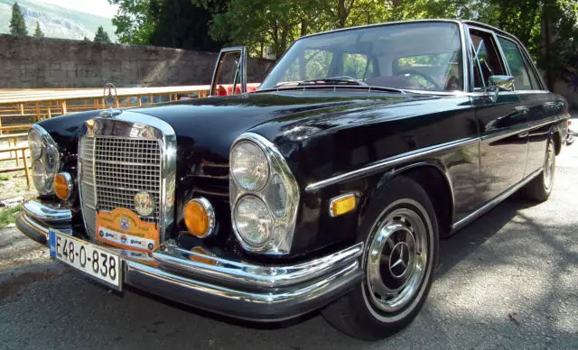 1969 Mercedes-Benz 200-Series Sedan, limizine