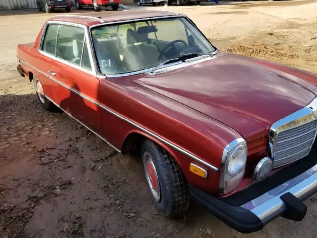 1976 Mercedes-Benz 200-Series MB-Tex [pleather]