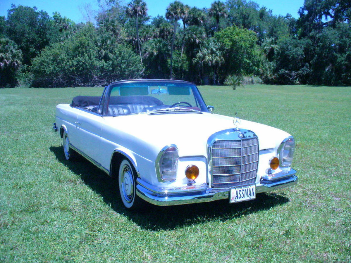 1963 Mercedes-Benz 200-Series