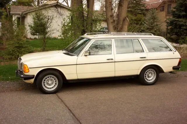 1985 Mercedes-Benz 300-Series