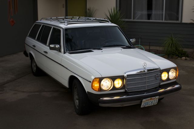 1985 Mercedes-Benz 300-Series