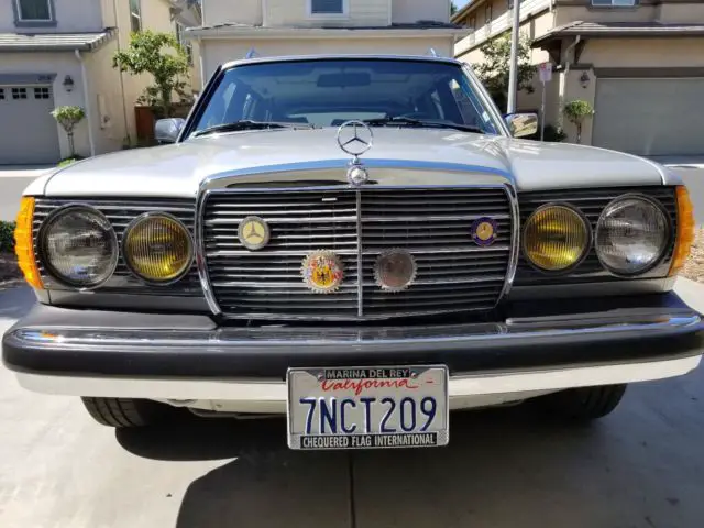 1985 Mercedes-Benz 300-Series