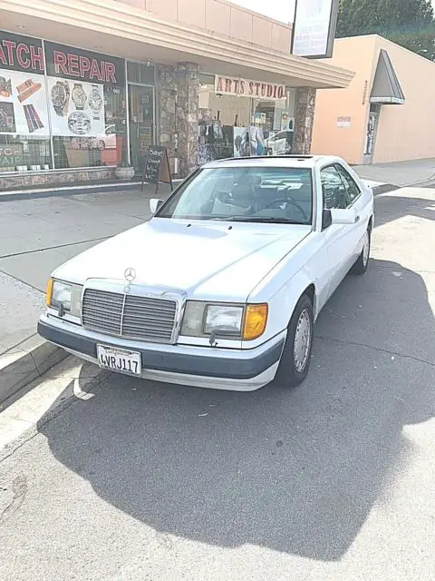 1991 Mercedes-Benz 300-Series C