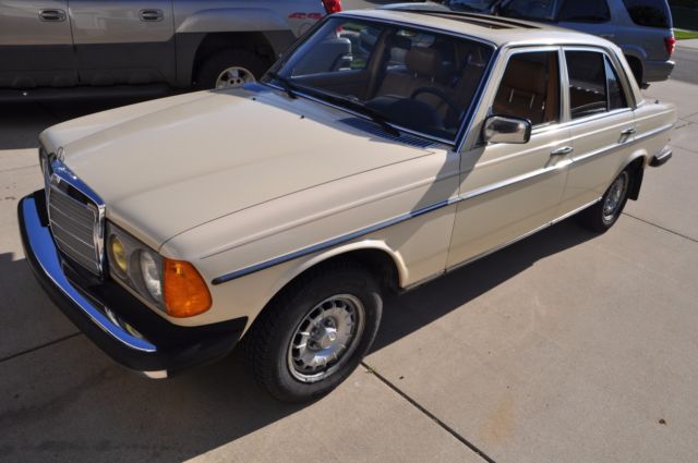 1982 Mercedes-Benz 300-Series 300D Turbo Diesel