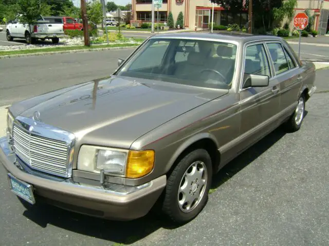 1991 Mercedes-Benz 300-Series W126