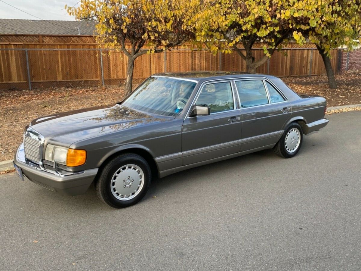 1986 Mercedes-Benz S-Class