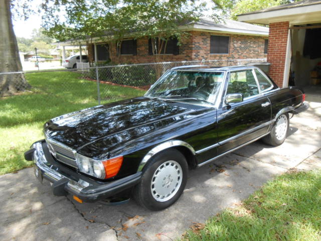 1989 Mercedes-Benz 500-Series Black with chrome