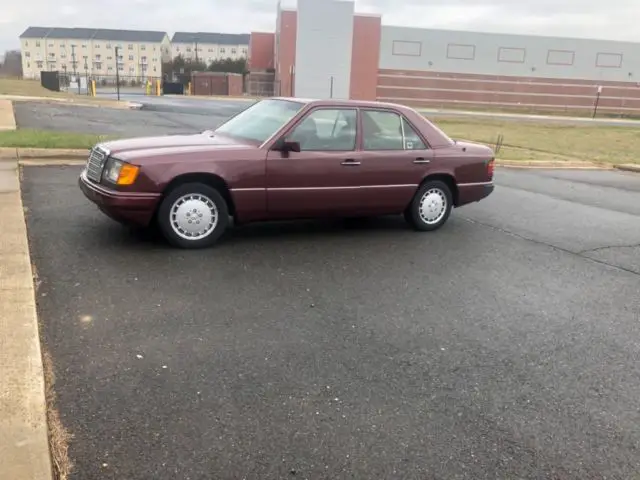 1992 Mercedes-Benz 300-Series