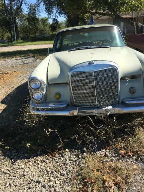 1965 Mercedes-Benz 200-Series 250 SE/C Coupe