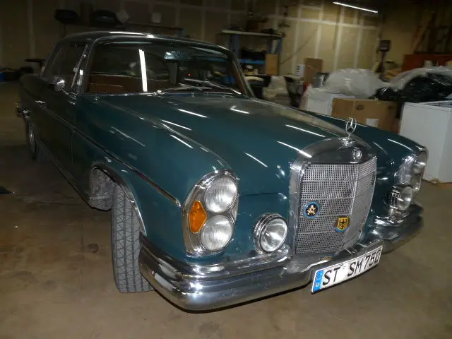 1968 Mercedes-Benz 200-Series