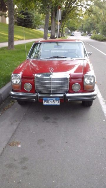 1973 Mercedes-Benz 200-Series