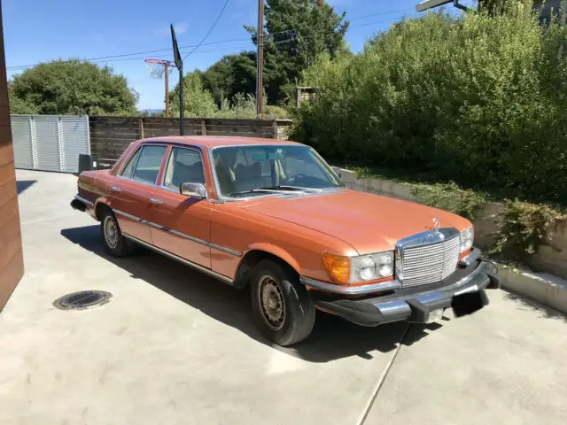 1980 Mercedes-Benz 300-Series