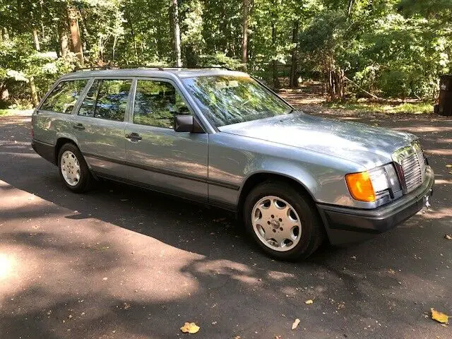 1987 Mercedes-Benz 300-Series