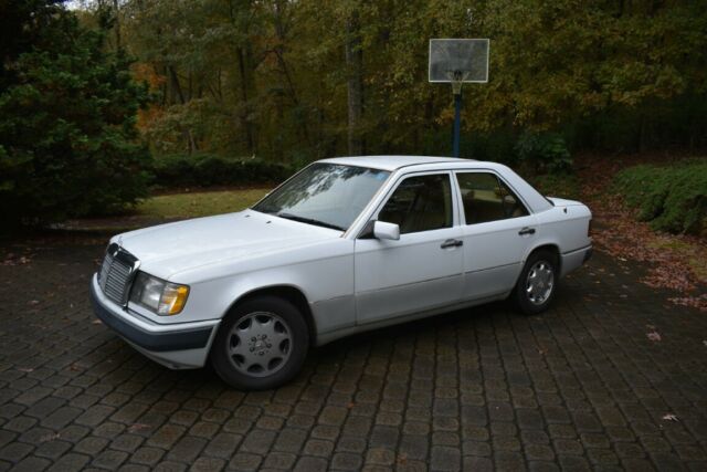 1993 Mercedes-Benz E-Class Sedan