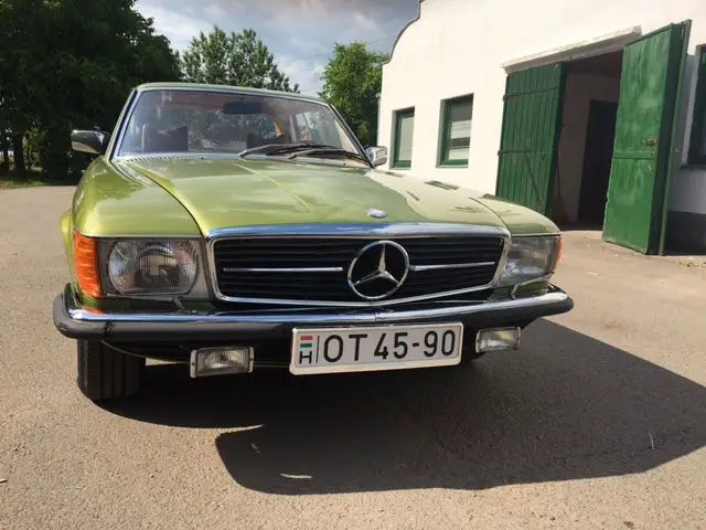 1976 Mercedes-Benz SL-Class 2-door coupe