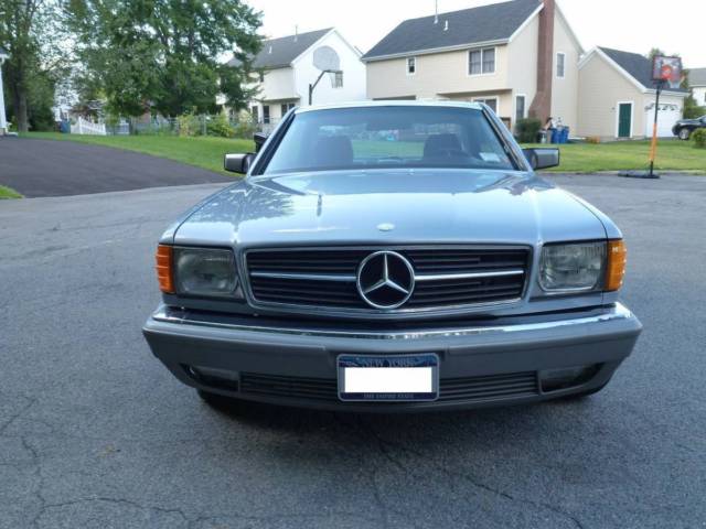 1983 Mercedes-Benz 300-Series 2 door