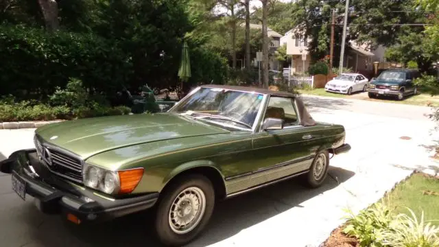 1980 Mercedes-Benz SL-Class black stripe