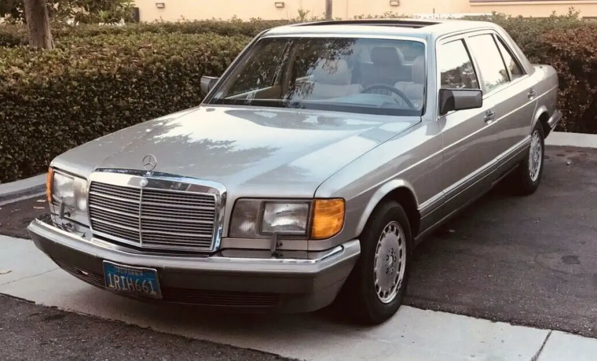 1986 Mercedes-Benz S-Class