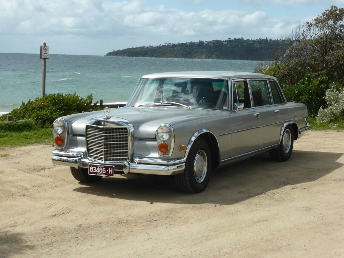 1972 Mercedes-Benz 600-Series Leather