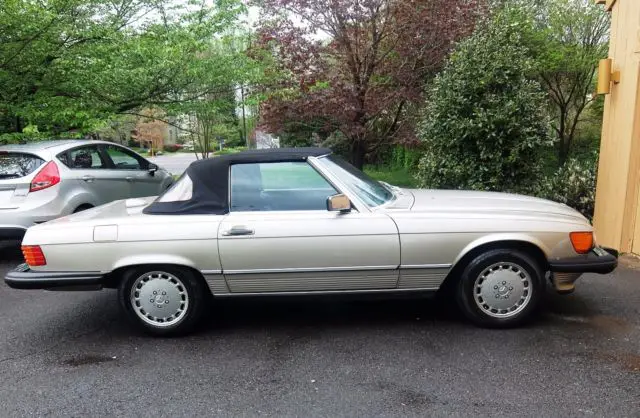 1987 Mercedes-Benz SL-Class