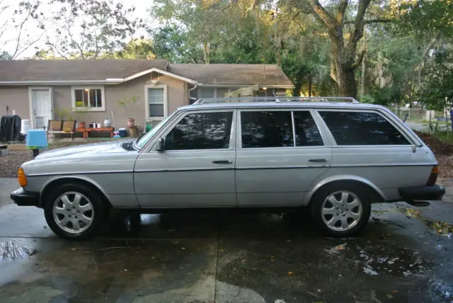 1985 Mercedes-Benz 300-Series