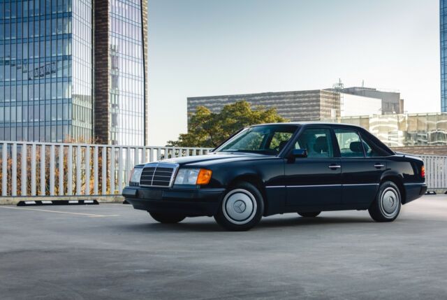 1990 Mercedes-Benz E-Class