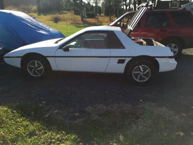 1984 Pontiac Fiero