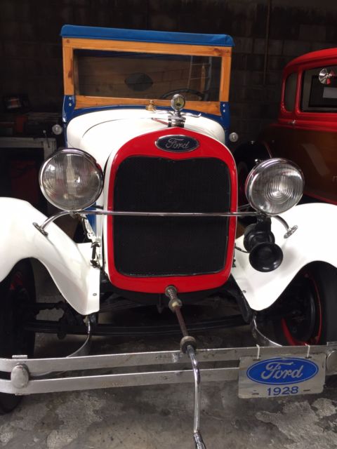1928 Ford Model A Ford Closed Cab A