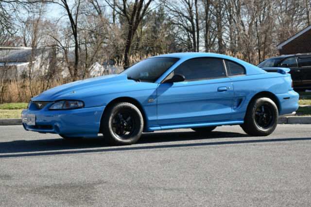 1994 Ford Mustang GT 5-SPEED