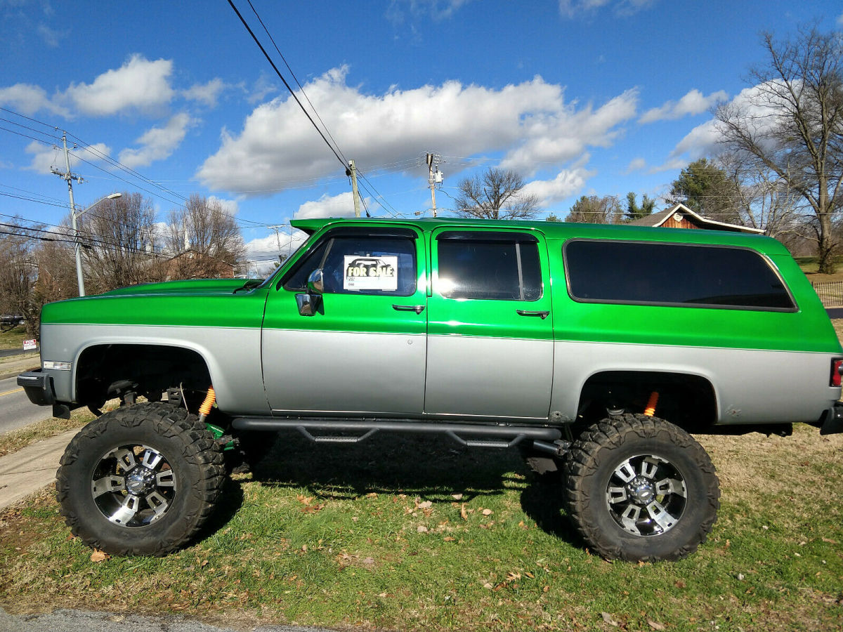 1989 Chevrolet Suburban pics