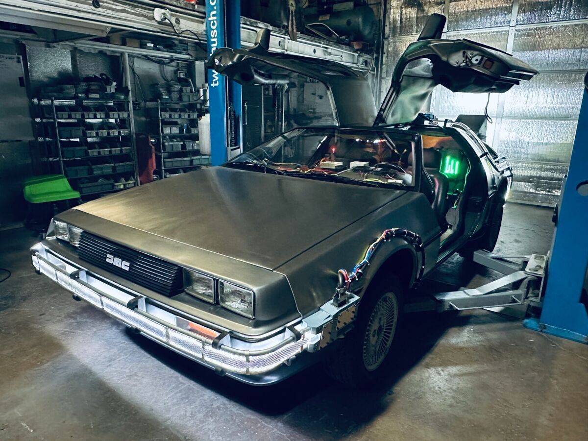 1982 DeLorean Time Machine