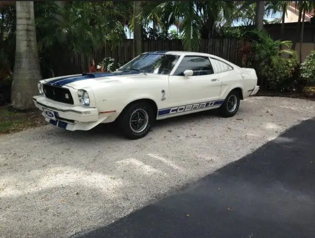 1976 Ford Mustang 3 door Cobra II