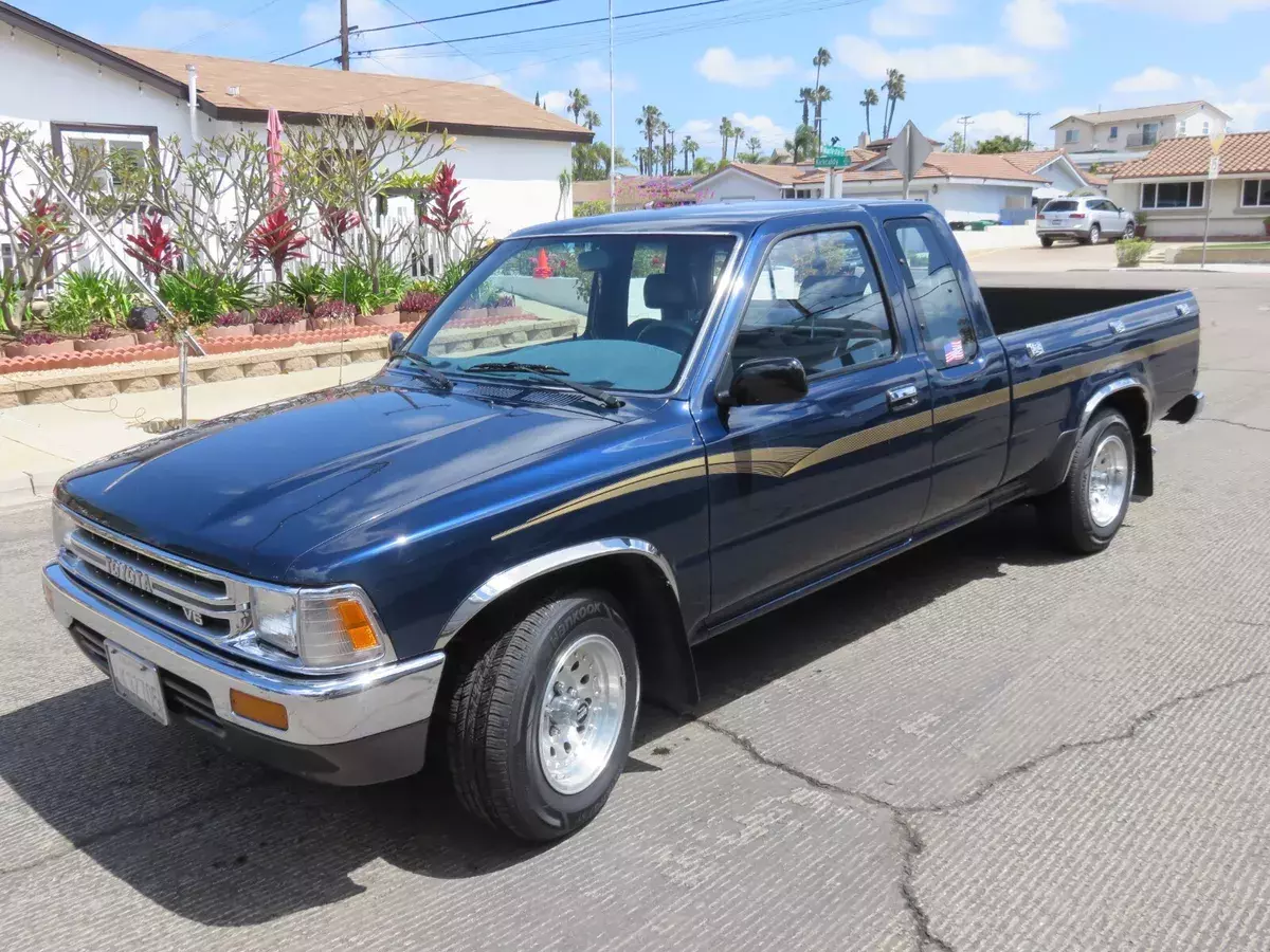 1991 Toyota Pickup DELUXE