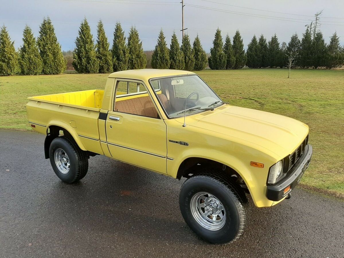 1979 Toyota SR5 PICKUP HILUX 4x4. Collector Grade Time Capsule! 120 Pics.