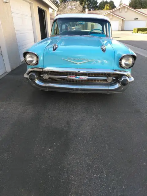 1957 Chevrolet Bel Air/150/210 sedan