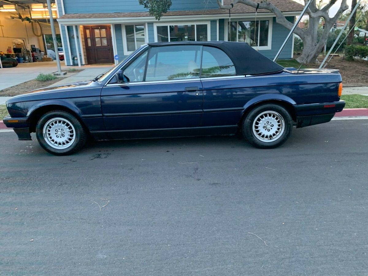 1992 BMW 3-Series 325i Convertible - AUTOMATIC  TRAN -