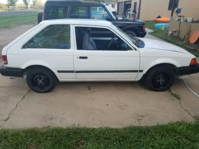 1989 Mazda 323