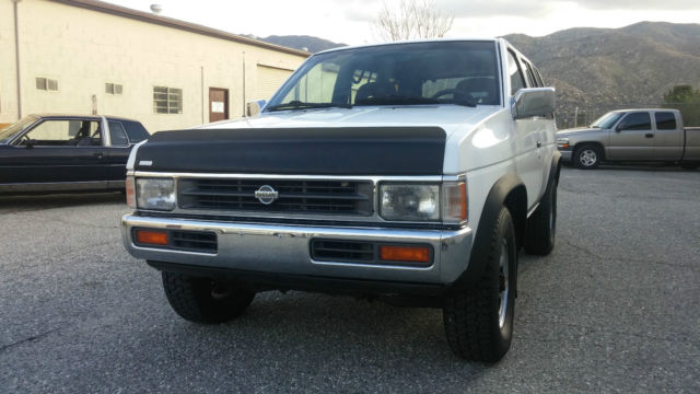 1993 Nissan Pathfinder SE 4x4