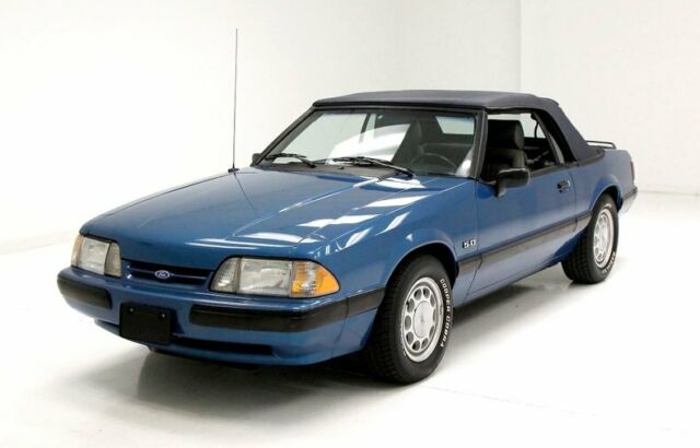 1989 Ford Mustang Convertible