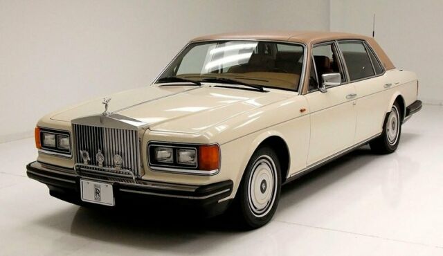 1989 Rolls-Royce Silver Spur LWB Saloon